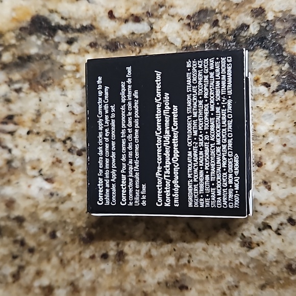 Bobbi Brown Corrector Porcelain Peach - Picture 5 of 8